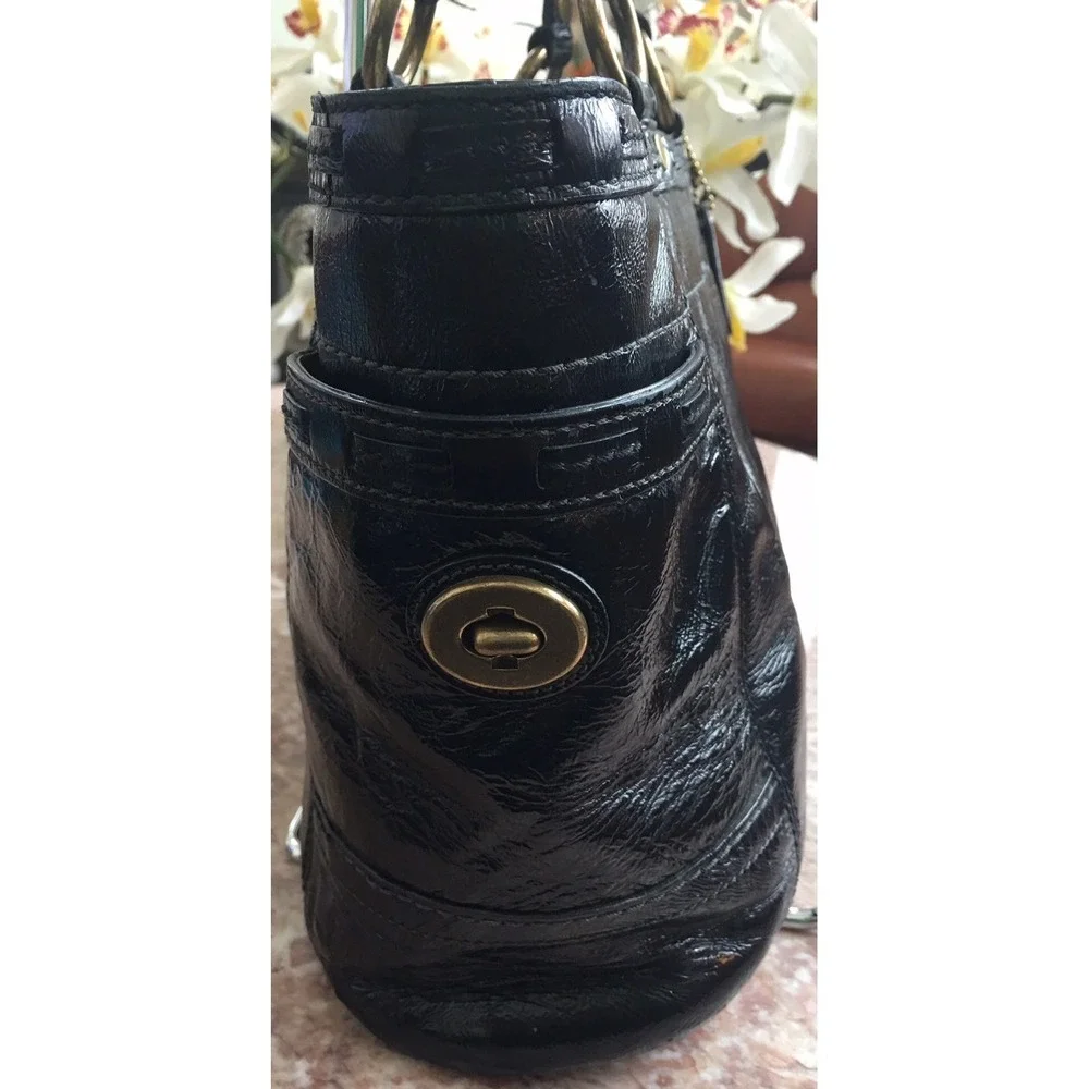 Coach authentic gallery